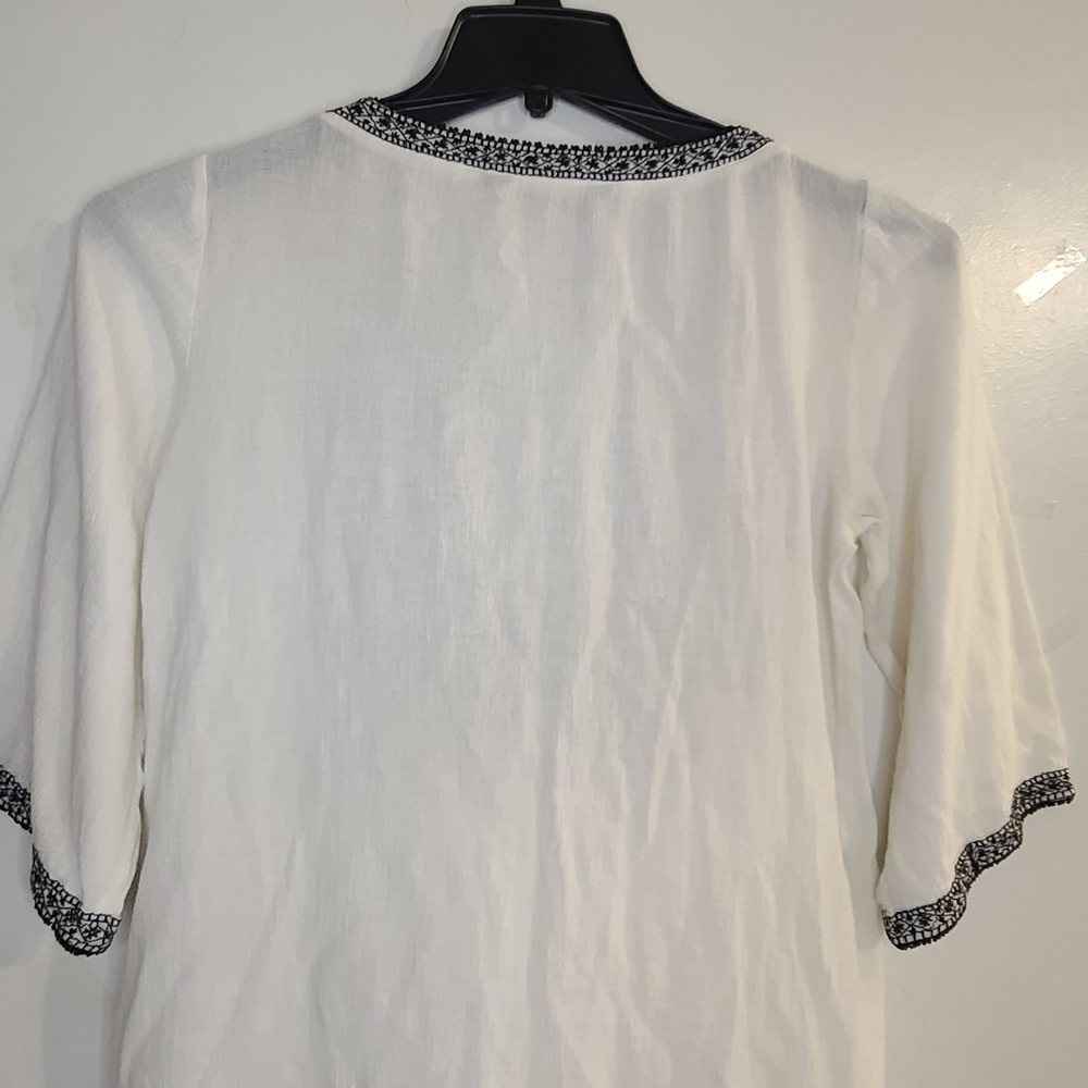 ZARA WOMAN Ivory Blouse with Ebony Detailing - Picture 7 of 9